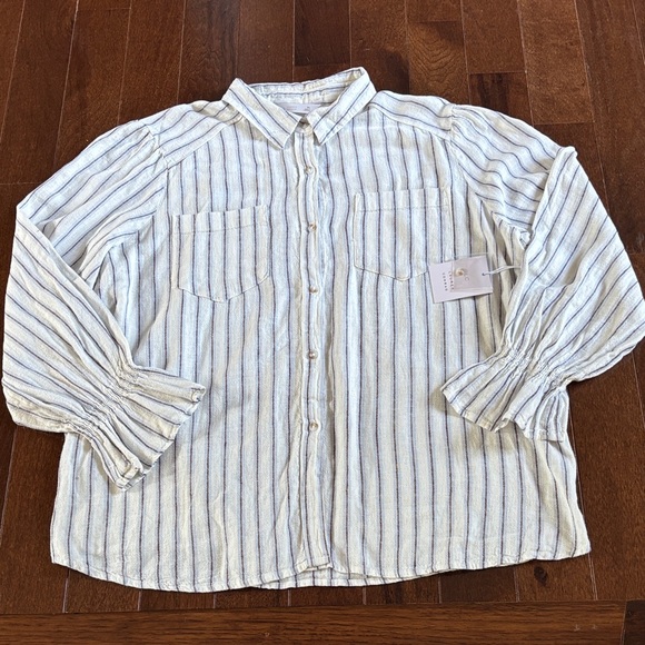 LC Lauren Conrad Button Down Shirt - Picture 2 of 11